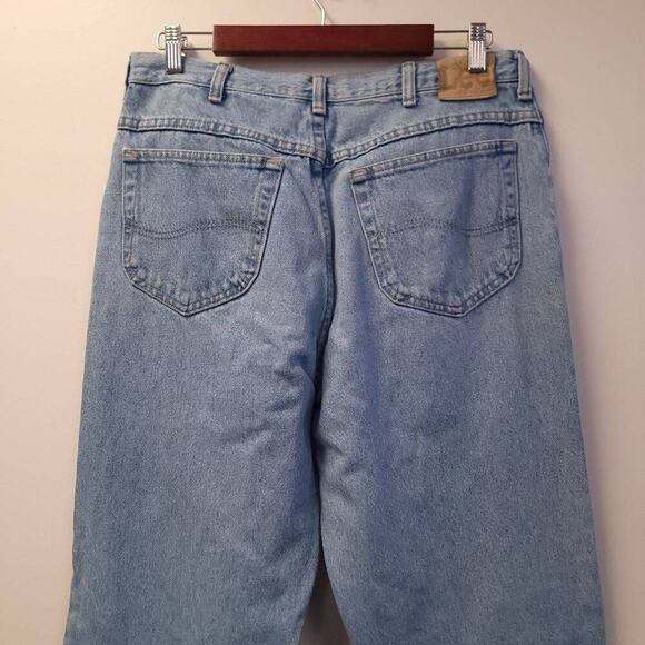 Lee Faded Denim Jeans Tag 36 x 32 Measure 34 x 31.5 Straight Leg Light Blue Wash - Picture 7 of 10